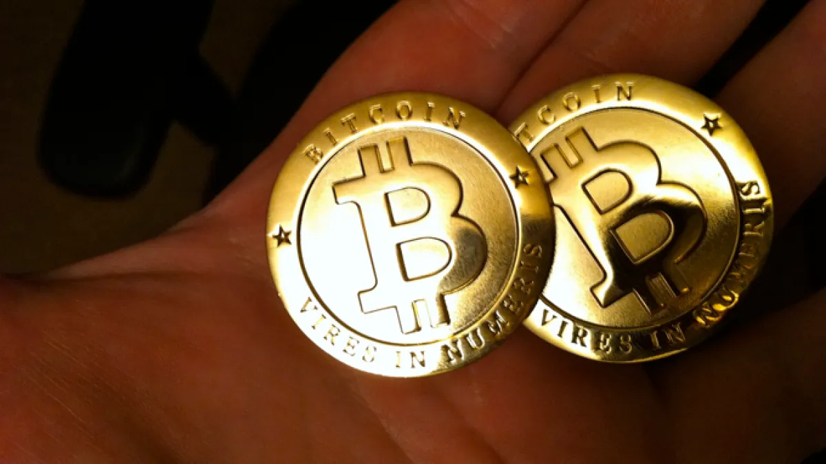 Bitcoin and Golds